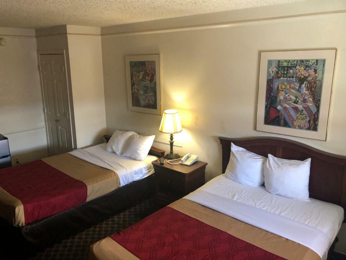 Americas Best Value Inn DEN Eksteriør billede