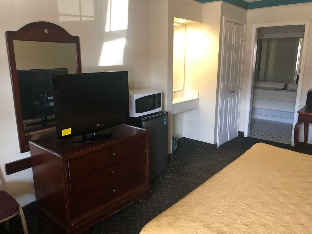 Americas Best Value Inn DEN Eksteriør billede