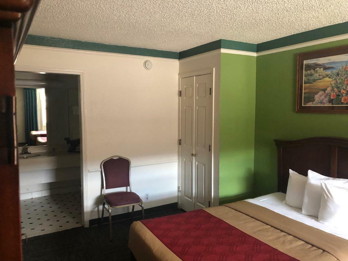 Americas Best Value Inn DEN Eksteriør billede